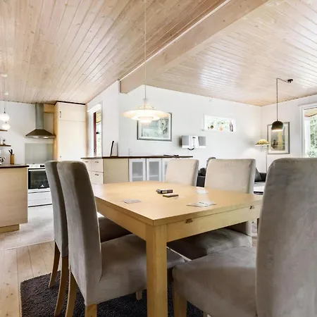 Pet Friendly In With Wifi Kolind